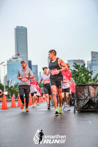 Race photo from Smartfren Run 2024