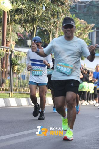 Race photo from Isoplus Run 2024 Surabaya