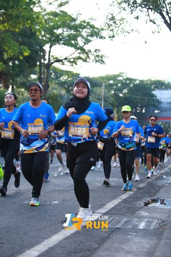 Race photo from Isoplus Run 2024 Surabaya