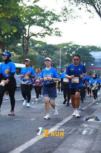 Race photo from Isoplus Run 2024 Surabaya