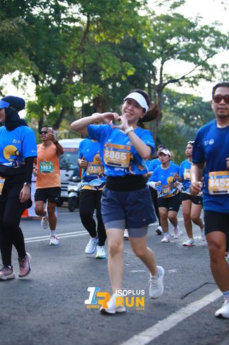 Race photo from Isoplus Run 2024 Surabaya