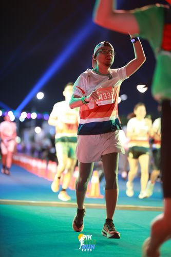 Race photo from PIK NITE RUN 2025