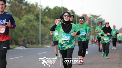 Race photo from Arutmin Borneo Run 2024