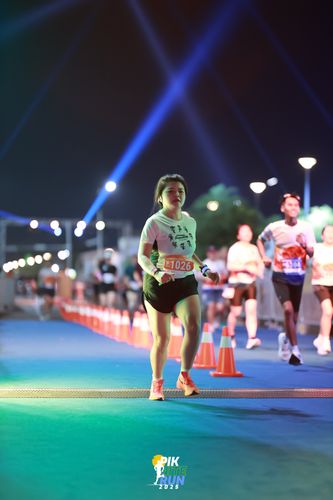 Race photo from PIK NITE RUN 2025