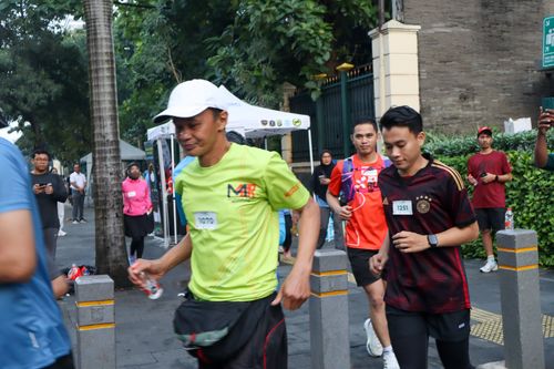Race photo from NU SKIN RUNNING CLUB