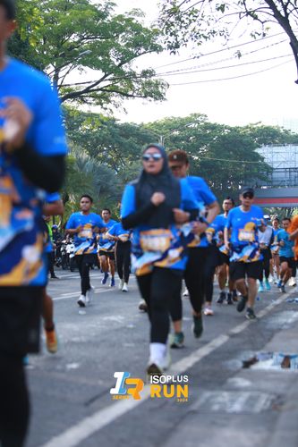 Race photo from Isoplus Run 2024 Surabaya