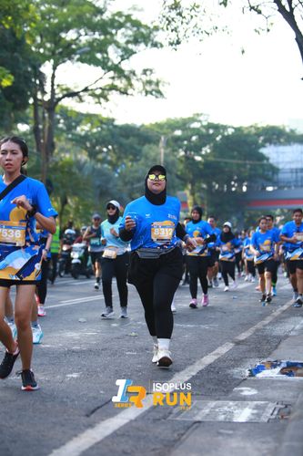 Race photo from Isoplus Run 2024 Surabaya