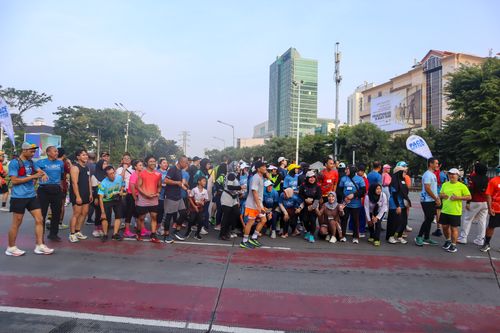 Race photo from NU SKIN RUNNING CLUB
