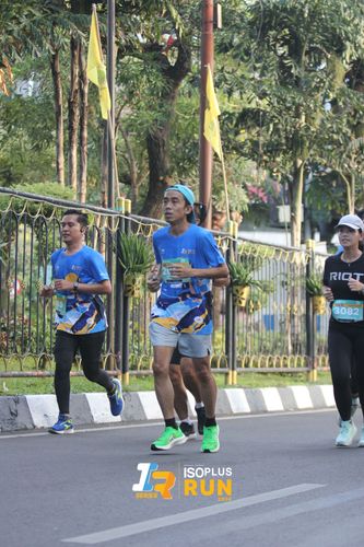 Race photo from Isoplus Run 2024 Surabaya