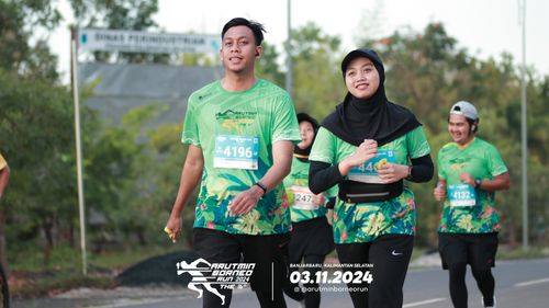 Race photo from Arutmin Borneo Run 2024