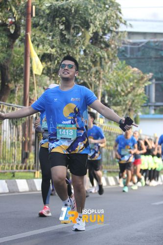 Race photo from Isoplus Run 2024 Surabaya