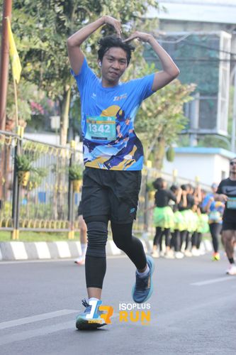 Race photo from Isoplus Run 2024 Surabaya