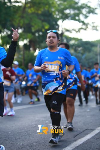 Race photo from Isoplus Run 2024 Surabaya