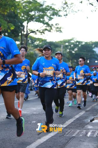 Race photo from Isoplus Run 2024 Surabaya