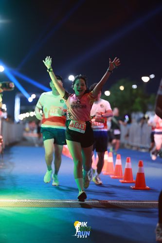 Race photo from PIK NITE RUN 2025