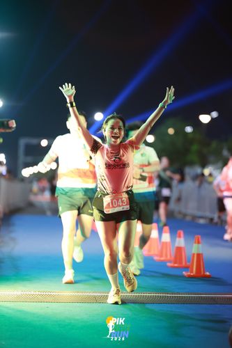 Race photo from PIK NITE RUN 2025