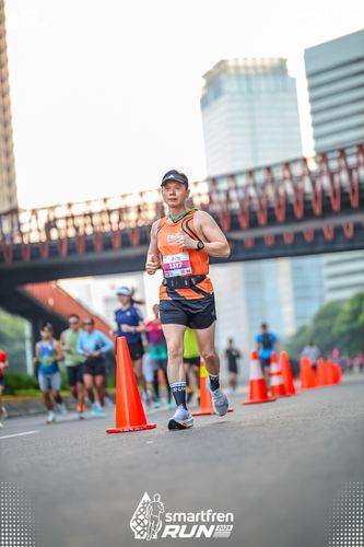 Race photo from Smartfren Run 2025 
