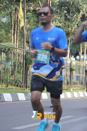 Race photo from Isoplus Run 2024 Surabaya