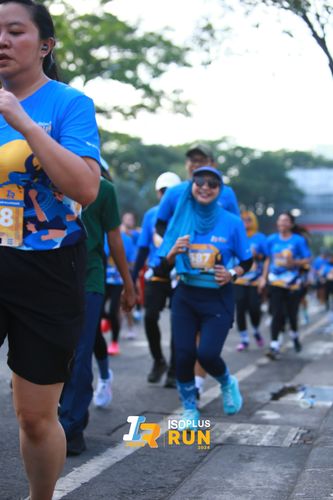 Race photo from Isoplus Run 2024 Surabaya