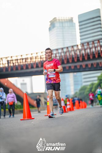Race photo from Smartfren Run 2025 