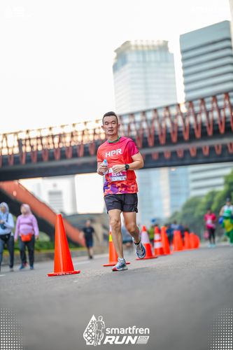 Race photo from Smartfren Run 2025 