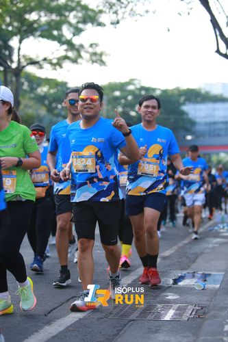 Race photo from Isoplus Run 2024 Surabaya