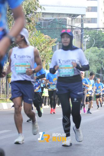 Race photo from Isoplus Run 2024 Surabaya