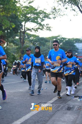 Race photo from Isoplus Run 2024 Surabaya