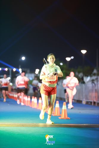 Race photo from PIK NITE RUN 2025