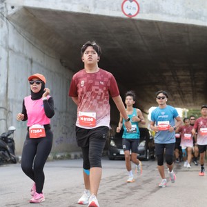 Race photo from KEDIRI HALF MARATHON 2026
