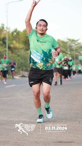 Race photo from Arutmin Borneo Run 2024