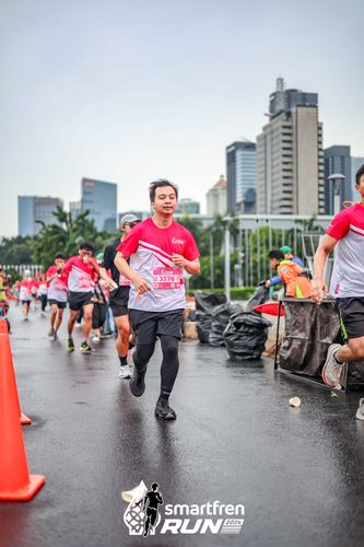Race photo from Smartfren Run 2024