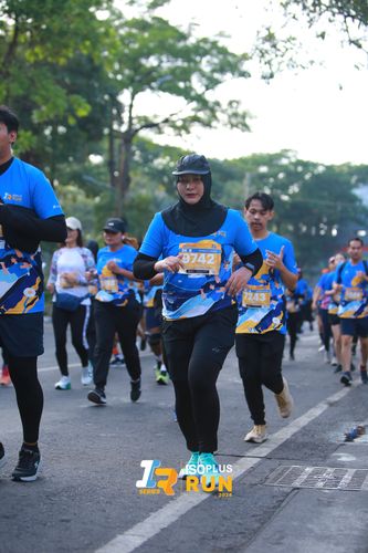 Race photo from Isoplus Run 2024 Surabaya