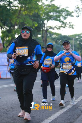 Race photo from Isoplus Run 2024 Surabaya