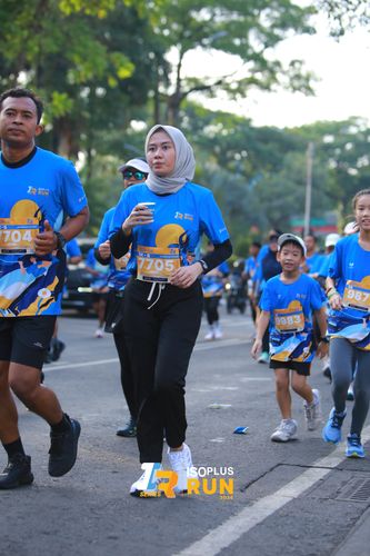 Race photo from Isoplus Run 2024 Surabaya