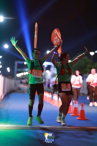 Race photo from PIK NITE RUN 2025