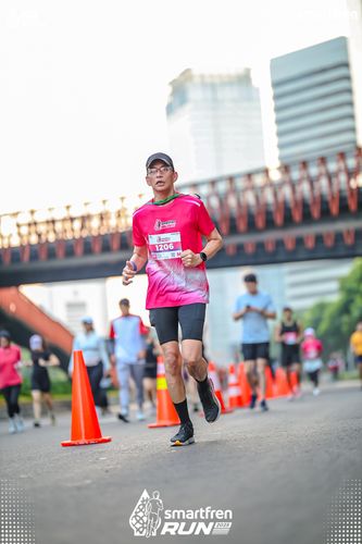 Race photo from Smartfren Run 2025 