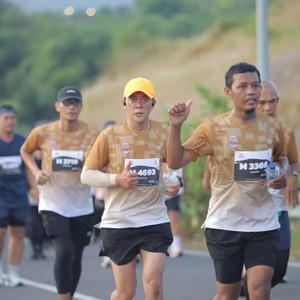 Race photo from KEDIRI HALF MARATHON 2026