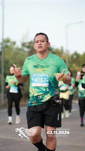 Race photo from Arutmin Borneo Run 2024