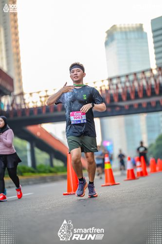 Race photo from Smartfren Run 2025 
