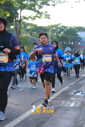 Race photo from Isoplus Run 2024 Surabaya