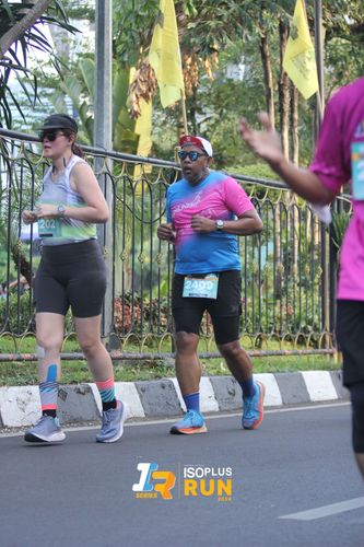Race photo from Isoplus Run 2024 Surabaya