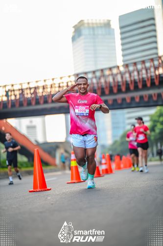 Race photo from Smartfren Run 2025 