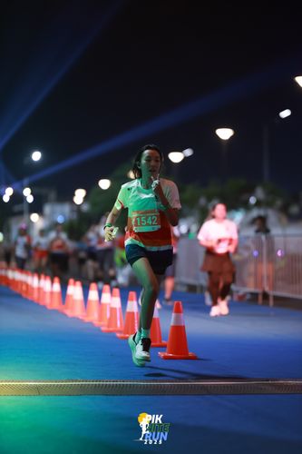 Race photo from PIK NITE RUN 2025