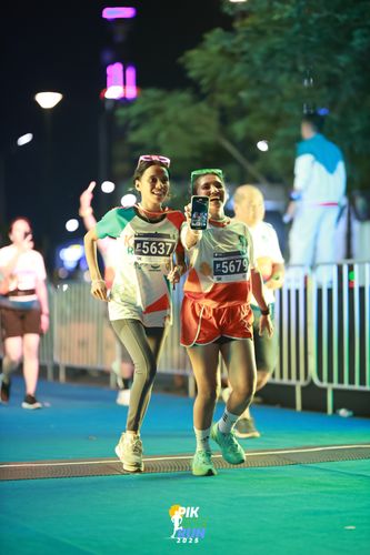 Race photo from PIK NITE RUN 2025