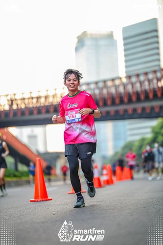 Race photo from Smartfren Run 2025 