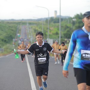 Race photo from KEDIRI HALF MARATHON 2026