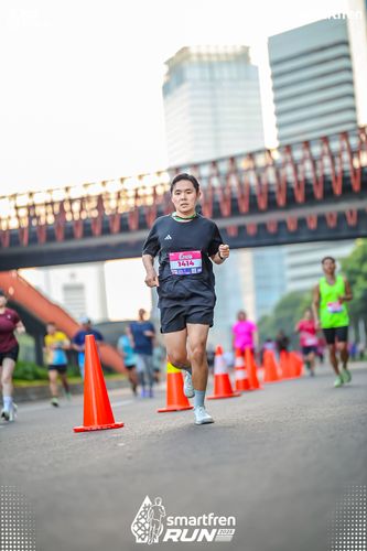 Race photo from Smartfren Run 2025 