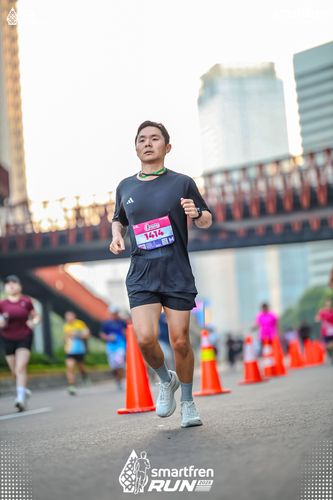 Race photo from Smartfren Run 2025 