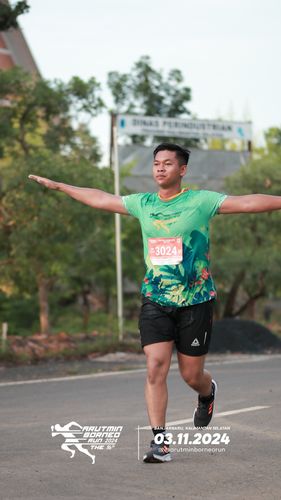 Race photo from Arutmin Borneo Run 2024